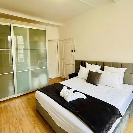 דירה Lovely Place In Caen's Historic Center